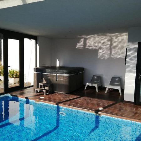 Villa Casa Ceca De La Playa Y Barcelona, Con Piscina Climatizada Y Jacuzzi à Vallromanes Extérieur photo