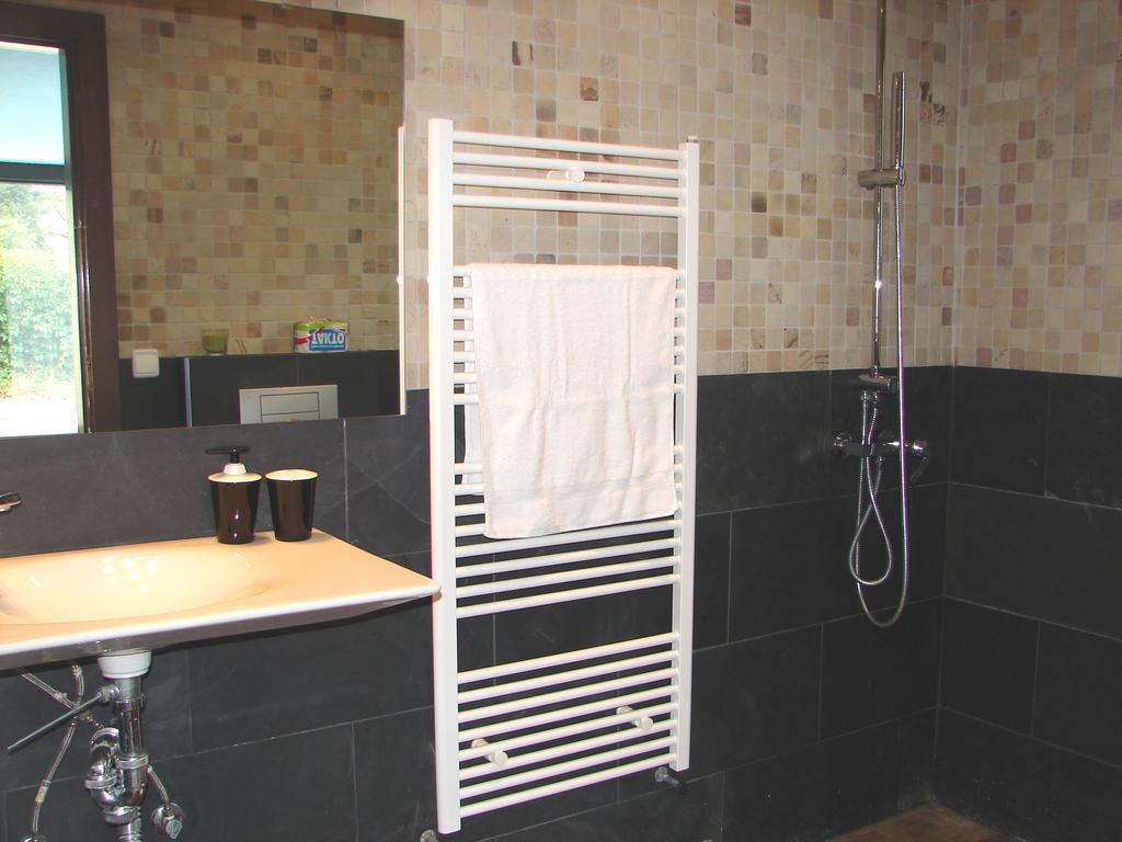 Villa Casa Ceca De La Playa Y Barcelona, Con Piscina Climatizada Y Jacuzzi à Vallromanes Chambre photo
