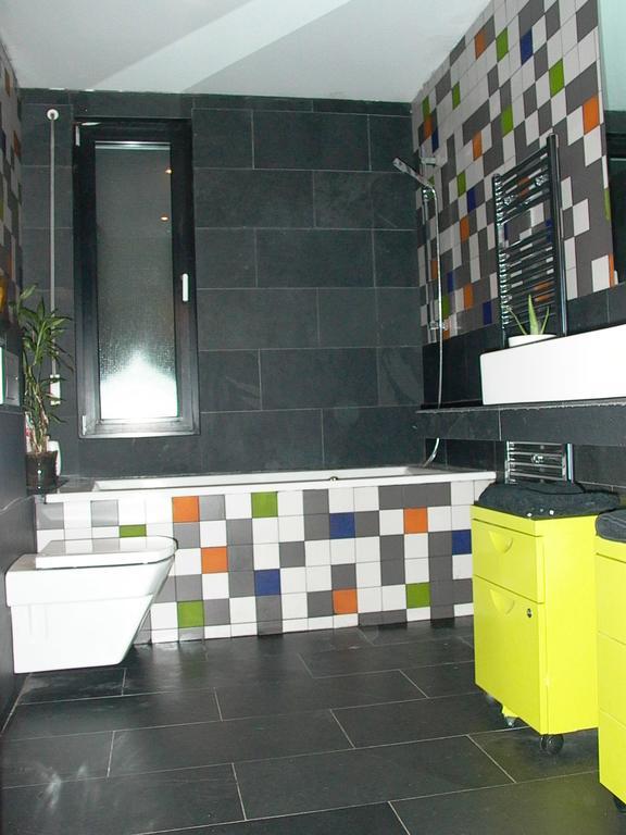 Villa Casa Ceca De La Playa Y Barcelona, Con Piscina Climatizada Y Jacuzzi à Vallromanes Chambre photo